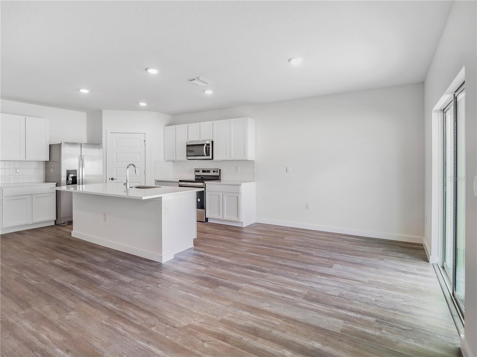 31925 OYSTER TRELLIS LN, WESLEY CHAPEL, FL, 33545