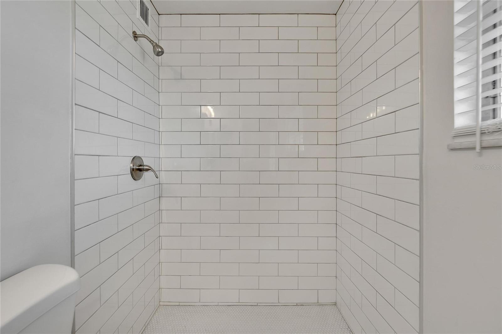 1207 CHEVY CHASE DR, SUN CITY CENTER, FL, 33573