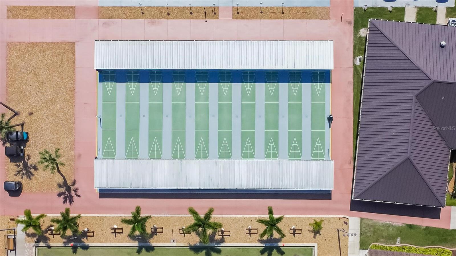 1207 CHEVY CHASE DR, SUN CITY CENTER, FL, 33573