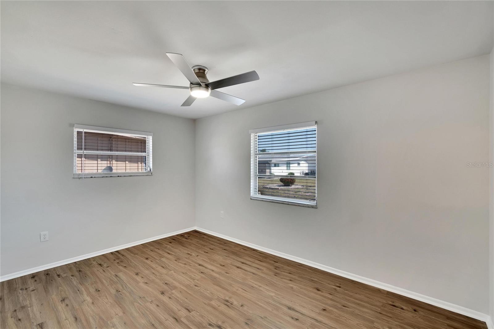 1207 CHEVY CHASE DR, SUN CITY CENTER, FL, 33573