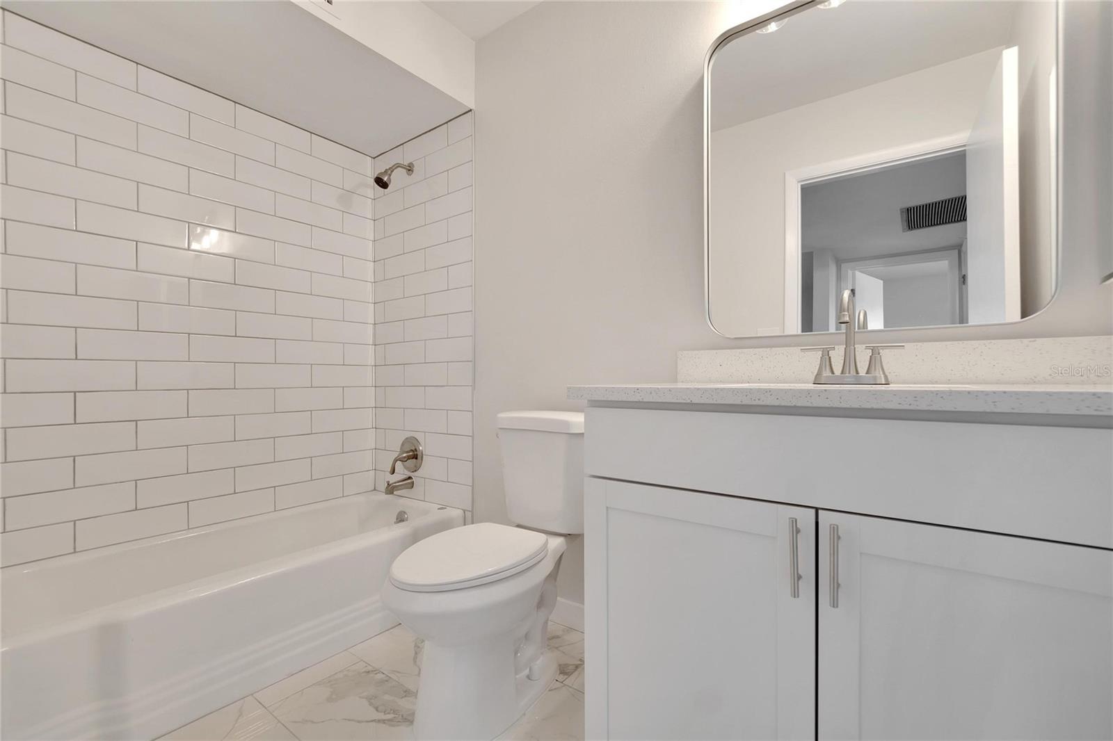 1207 CHEVY CHASE DR, SUN CITY CENTER, FL, 33573