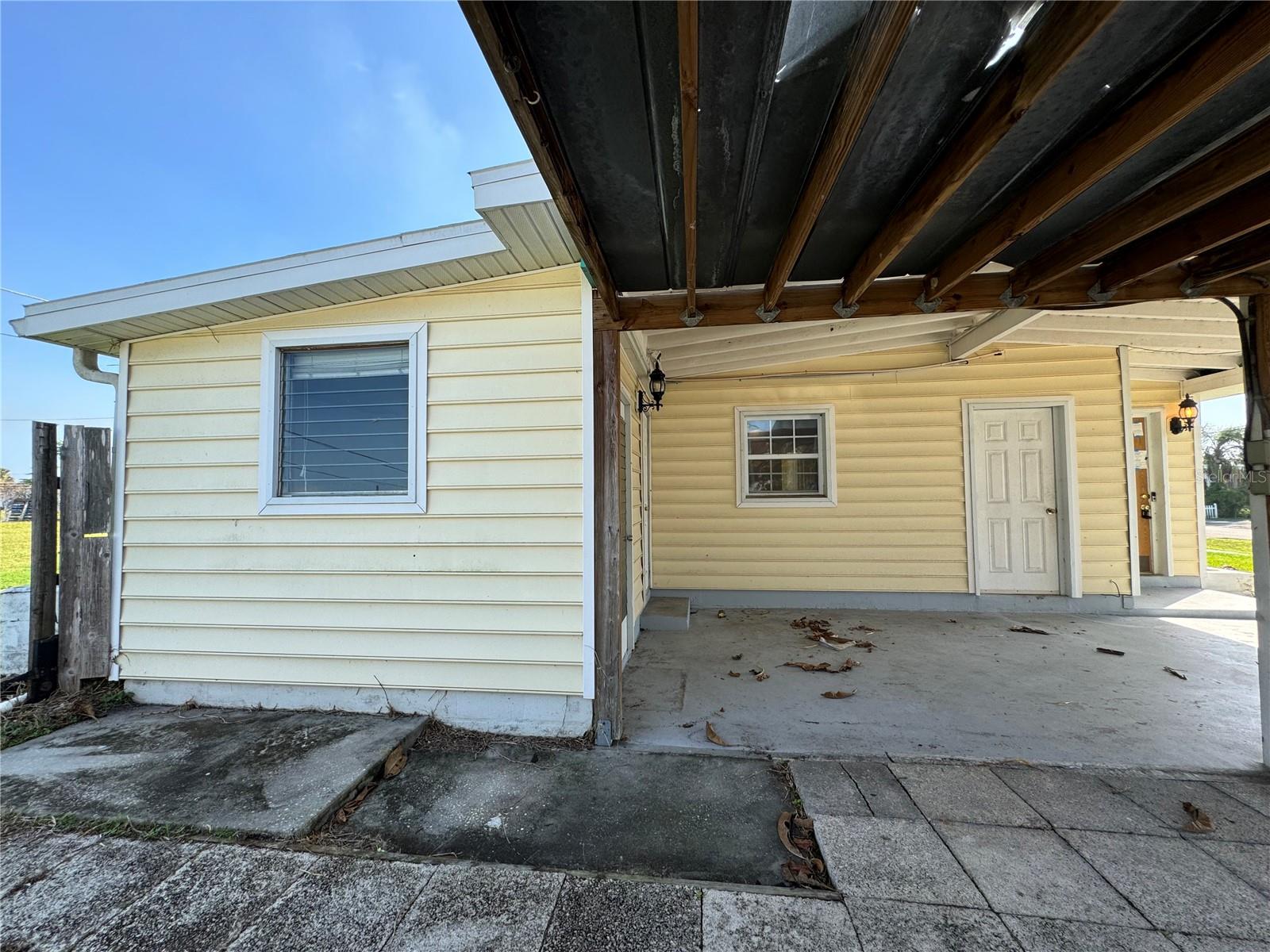 21218 GLADIS AVE, PORT CHARLOTTE, FL, 33952