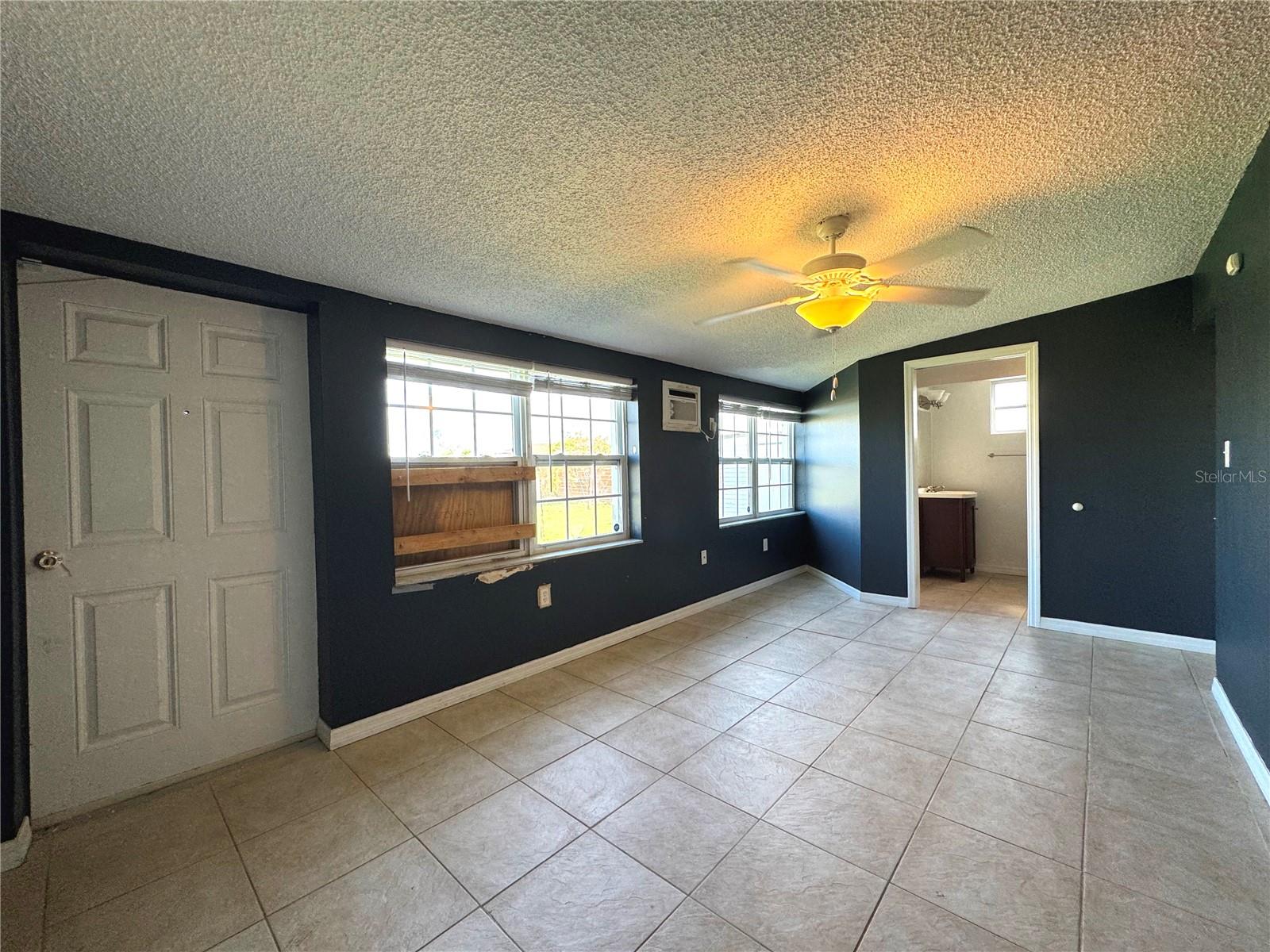21218 GLADIS AVE, PORT CHARLOTTE, FL, 33952