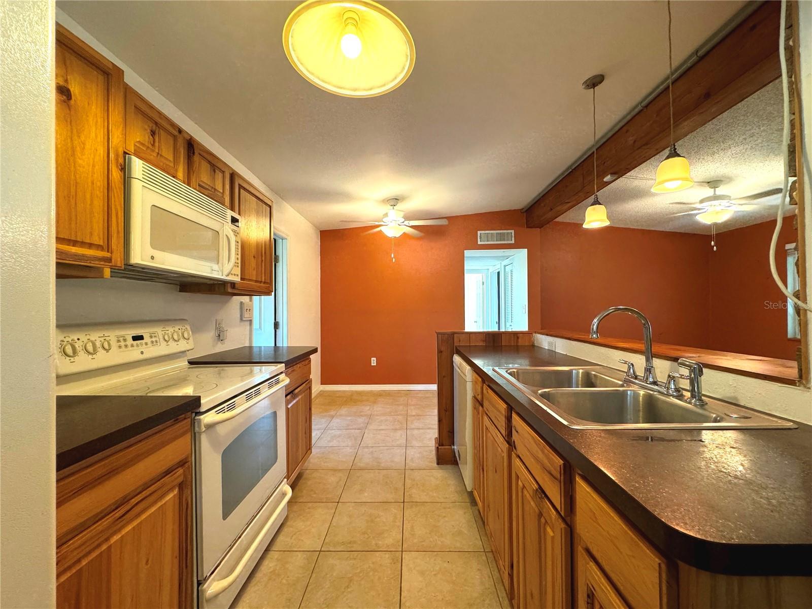 21218 GLADIS AVE, PORT CHARLOTTE, FL, 33952
