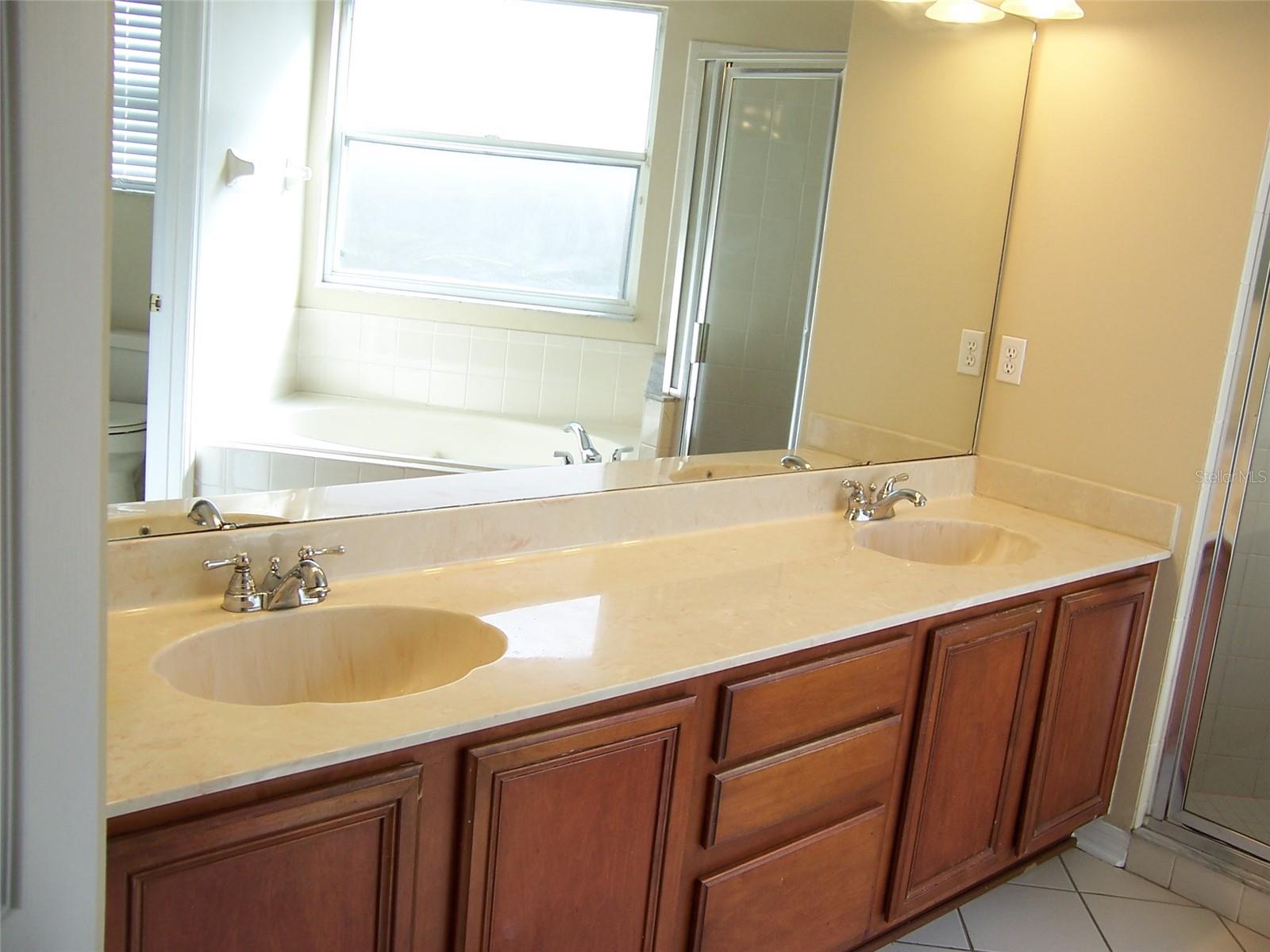 1348 NEW TOWN AVE, ORLANDO, FL, 32835