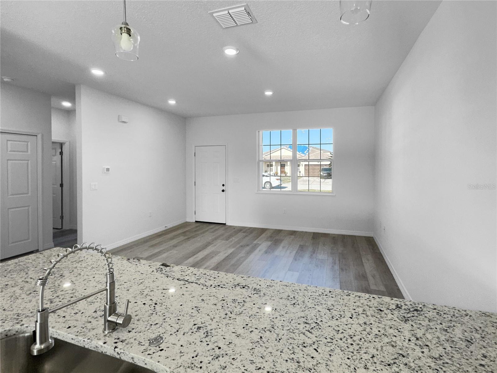 731 DESMOINES DR, KISSIMMEE, FL, 34759