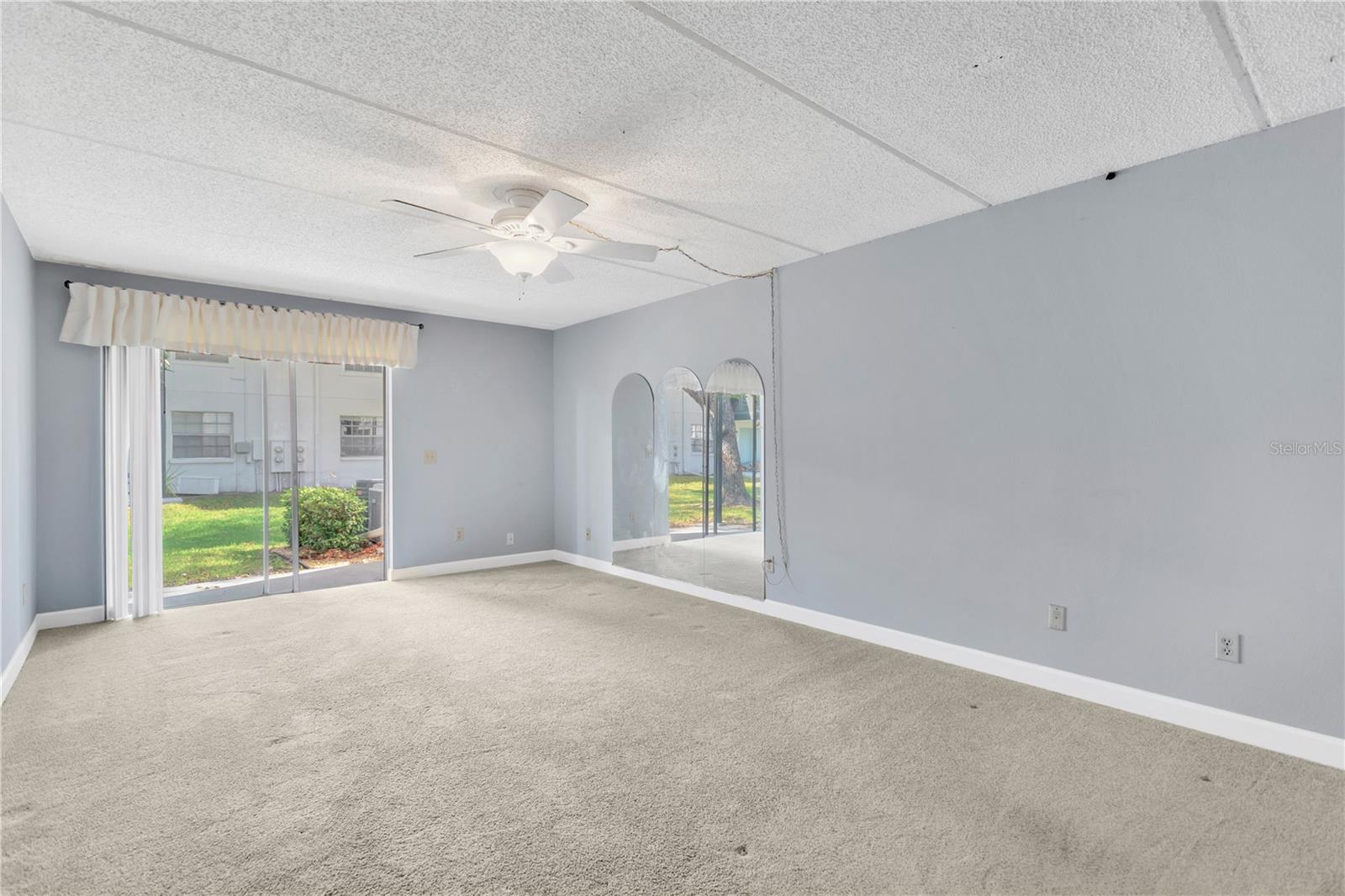3819 N OAK DR #I21, TAMPA, FL, 33611