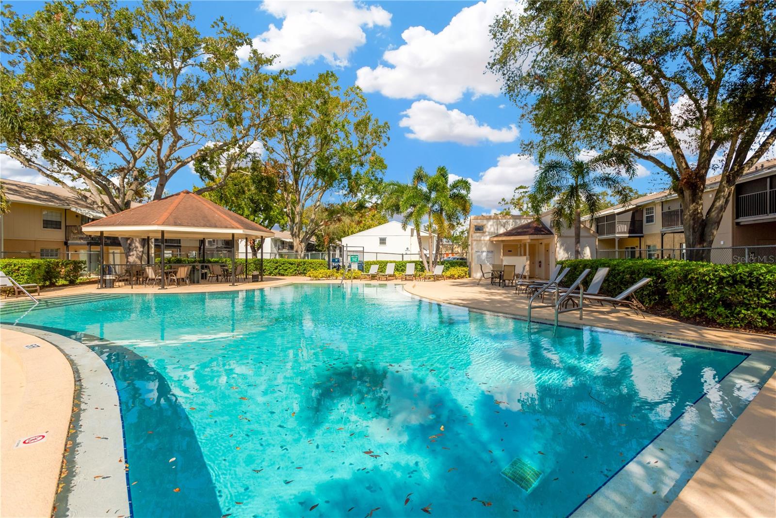 3819 N OAK DR #I21, TAMPA, FL, 33611