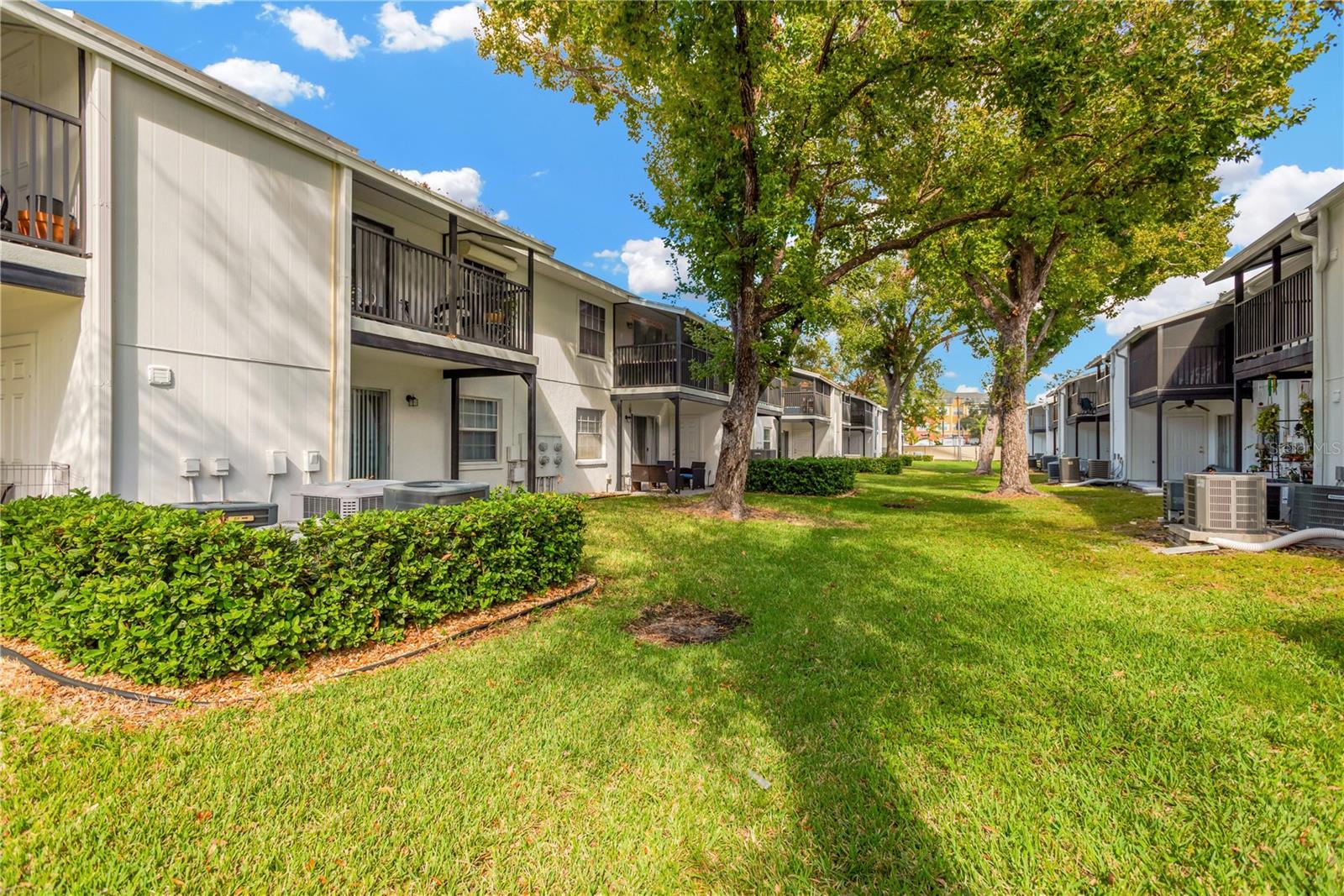3819 N OAK DR #I21, TAMPA, FL, 33611
