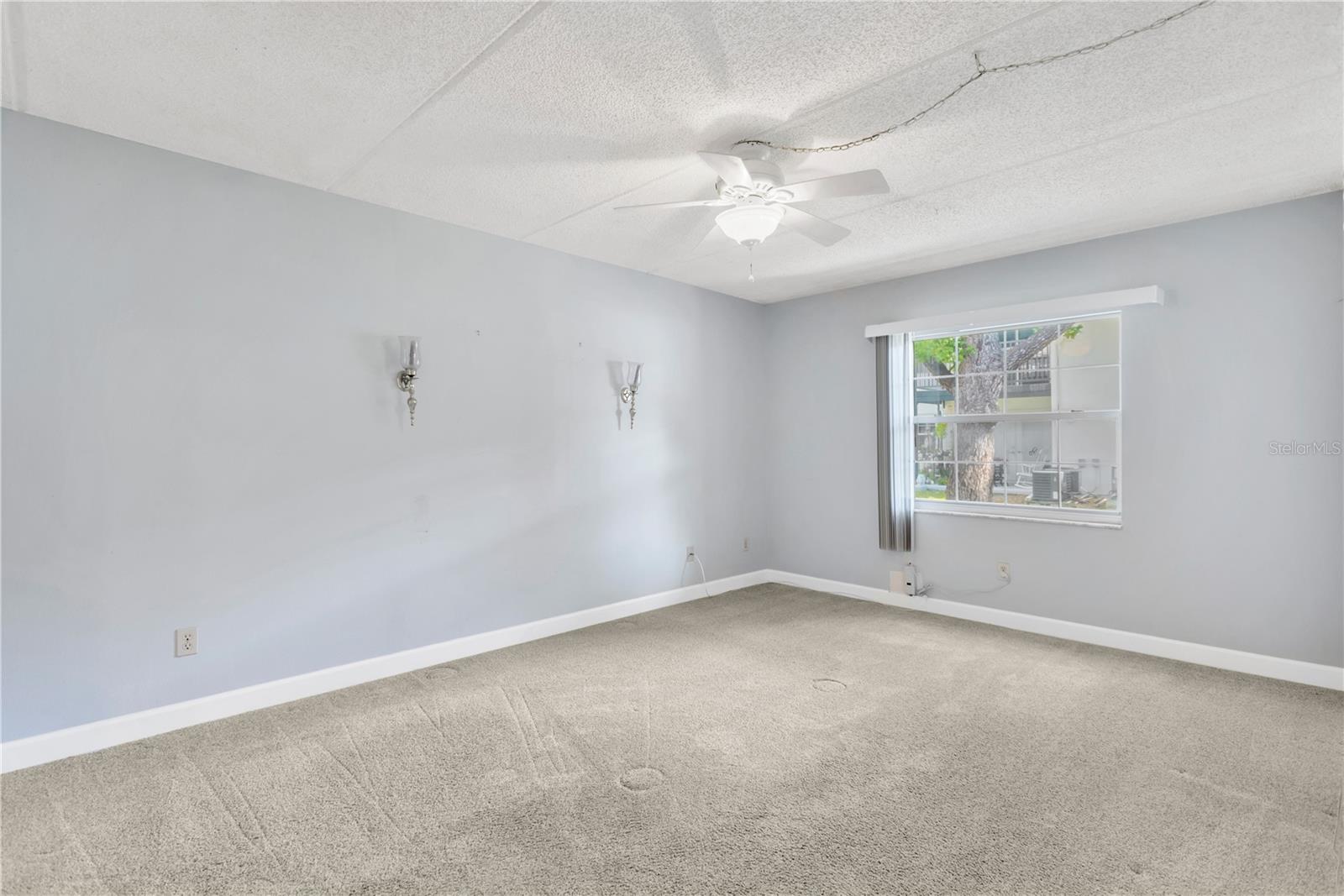3819 N OAK DR #I21, TAMPA, FL, 33611