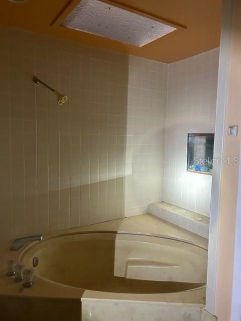 2332 VILLAGE GREEN BLVD, PLANT CITY, FL, 33566