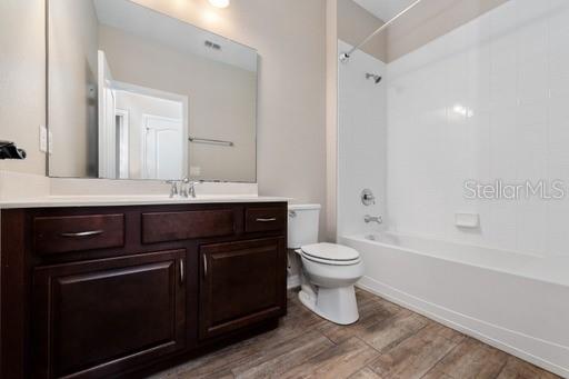 2692 WHITE ISLE LN, ORLANDO, FL, 32825