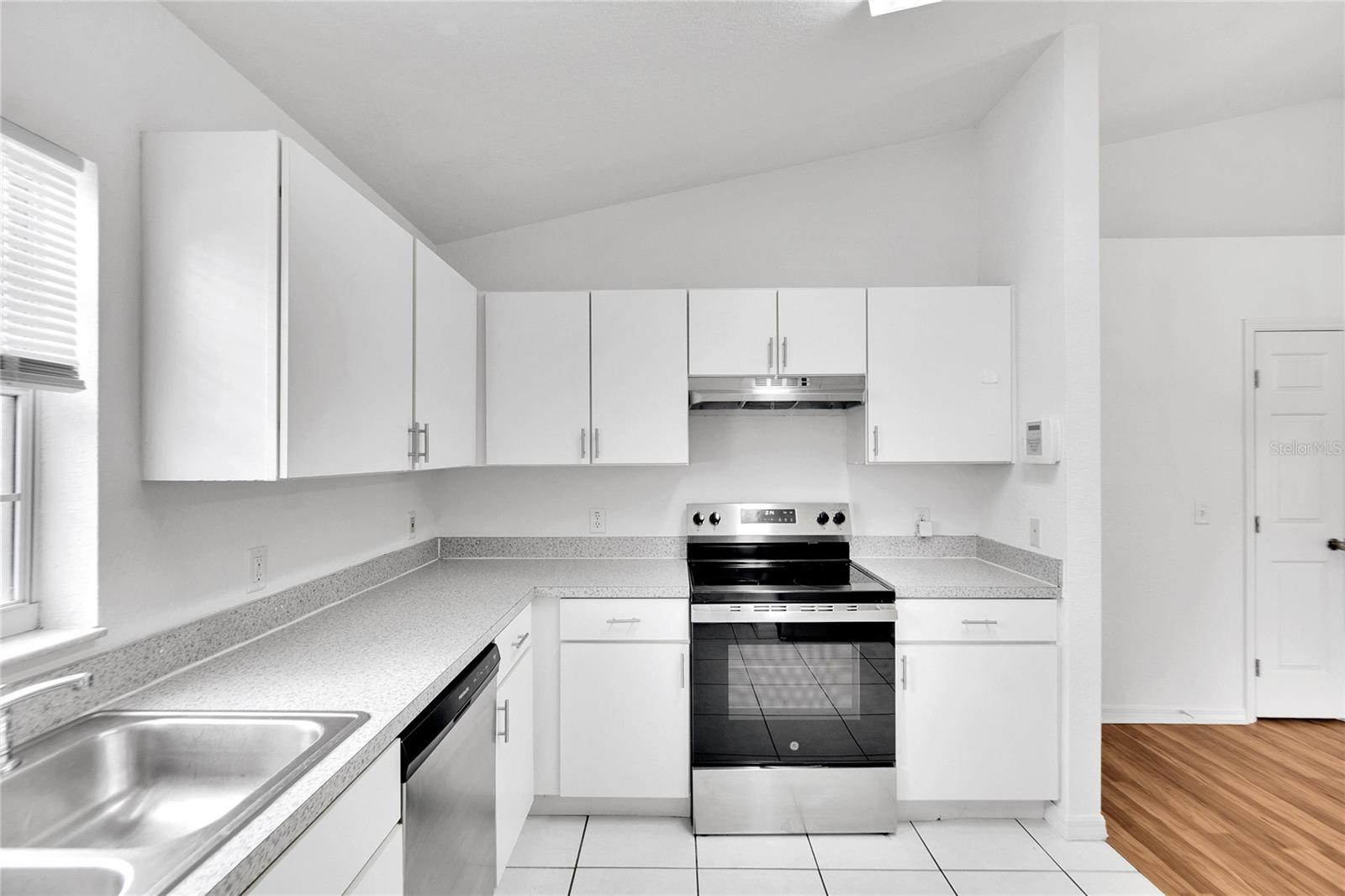 6064 MISSION DR, LAKELAND, FL, 33812