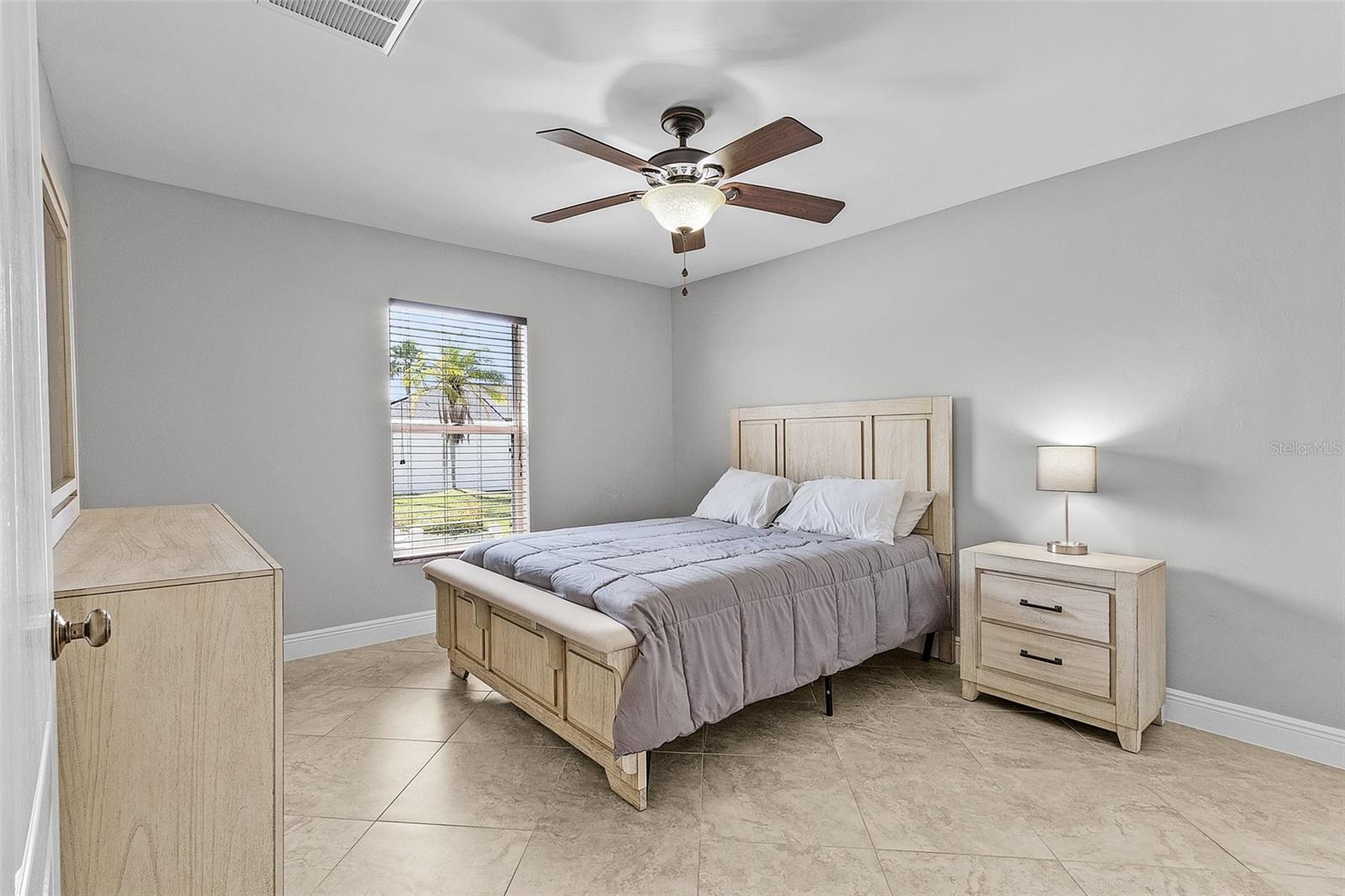 210 NICHOLAS PKWY W, CAPE CORAL, FL, 33991