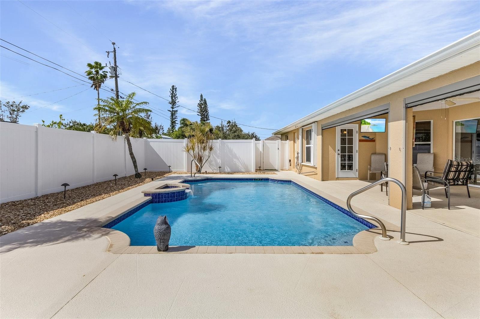 210 NICHOLAS PKWY W, CAPE CORAL, FL, 33991