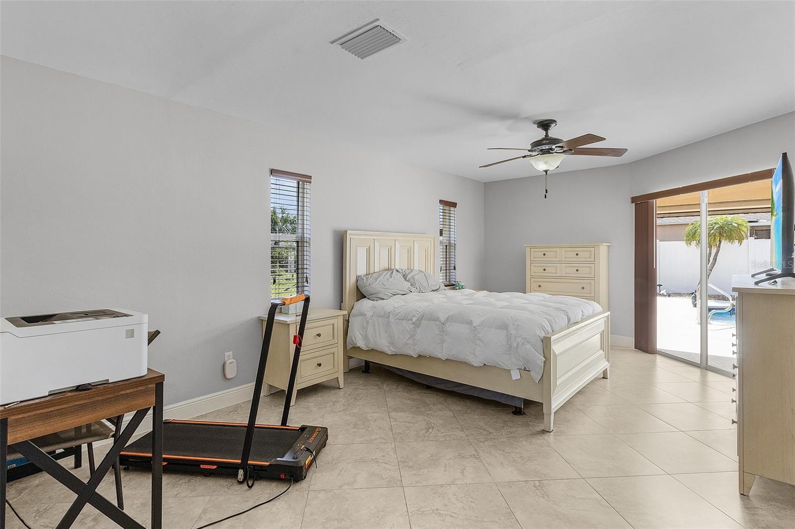210 NICHOLAS PKWY W, CAPE CORAL, FL, 33991