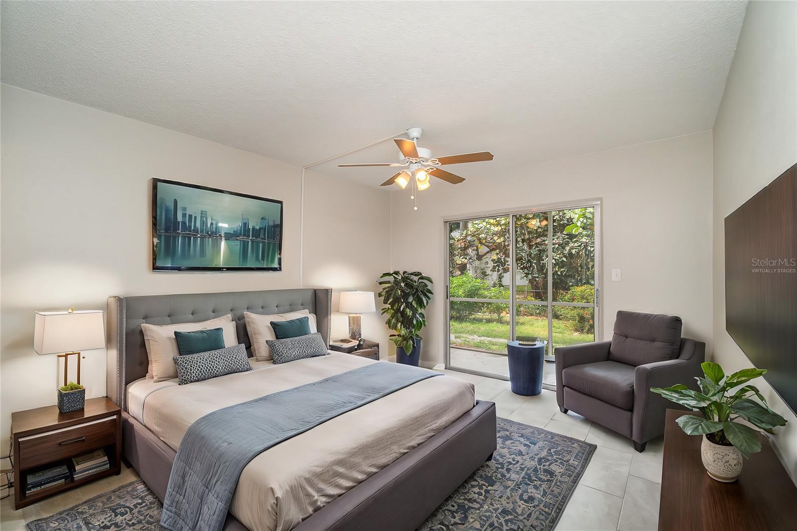 4906 VICTORIA DR #103, CAPE CORAL, FL, 33904