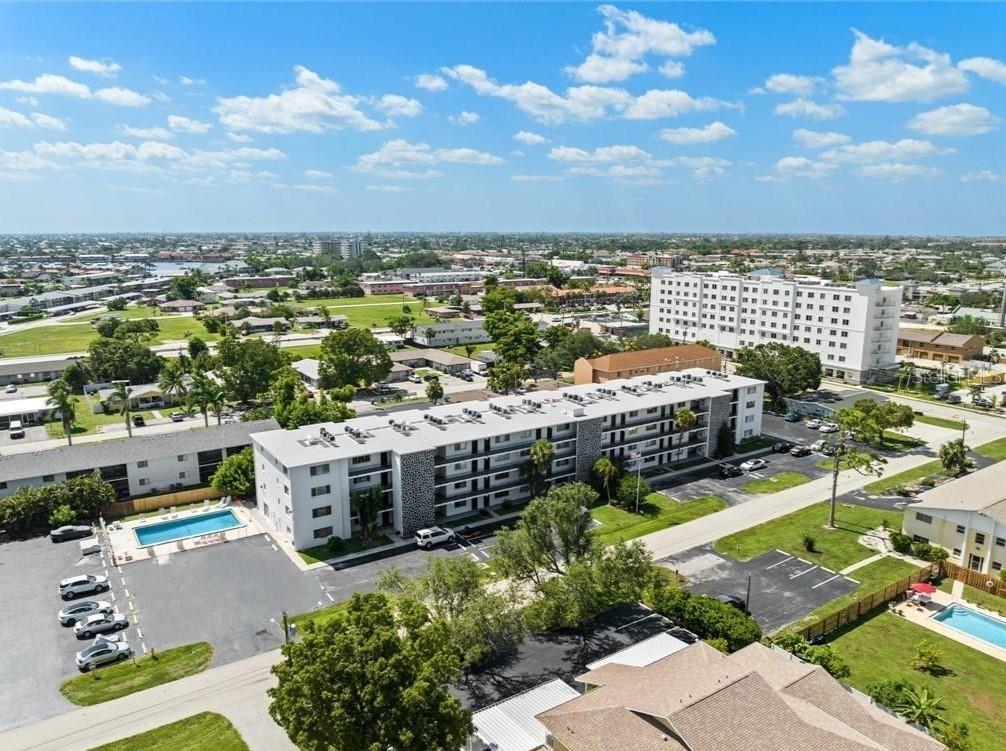 4906 VICTORIA DR #103, CAPE CORAL, FL, 33904