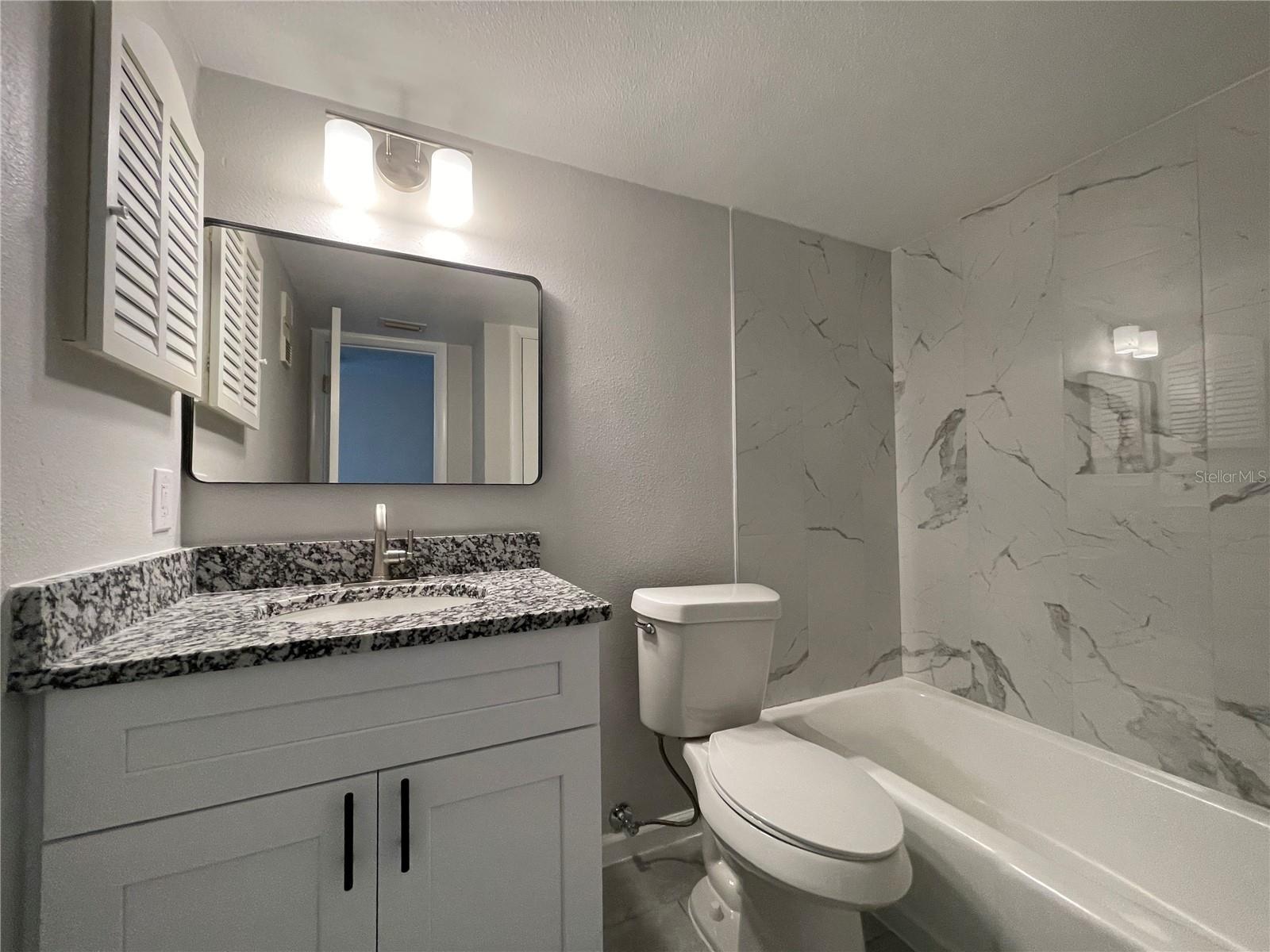 4906 VICTORIA DR #103, CAPE CORAL, FL, 33904