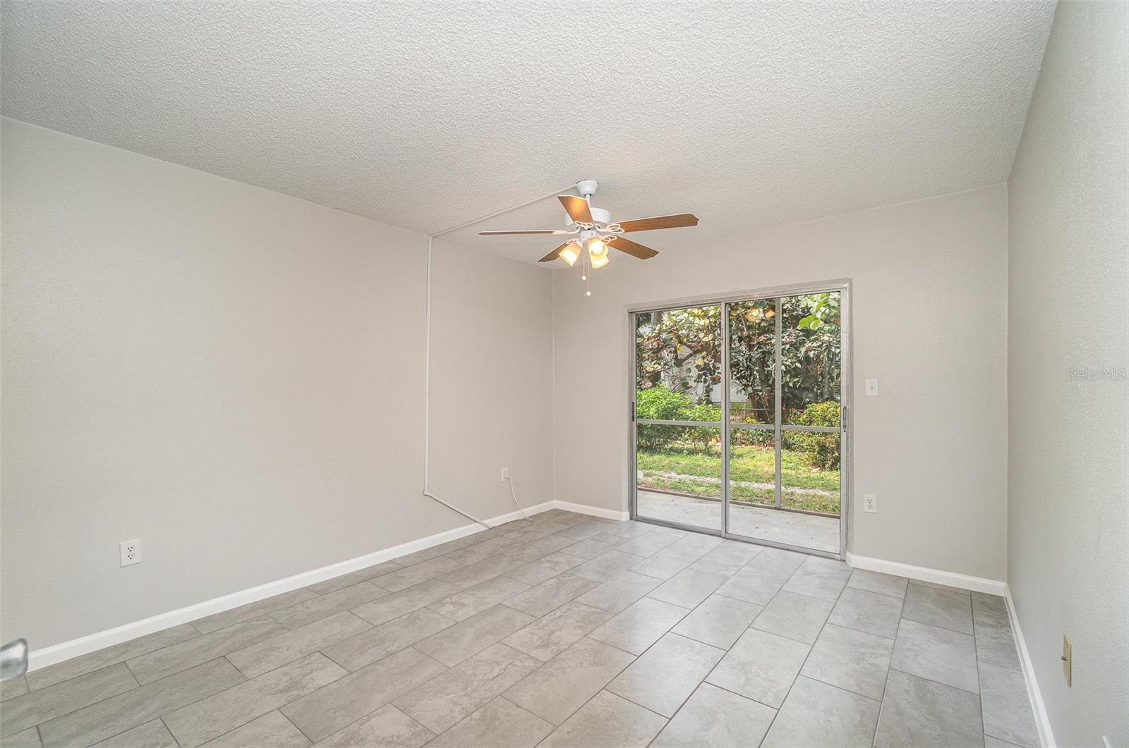 4906 VICTORIA DR #103, CAPE CORAL, FL, 33904