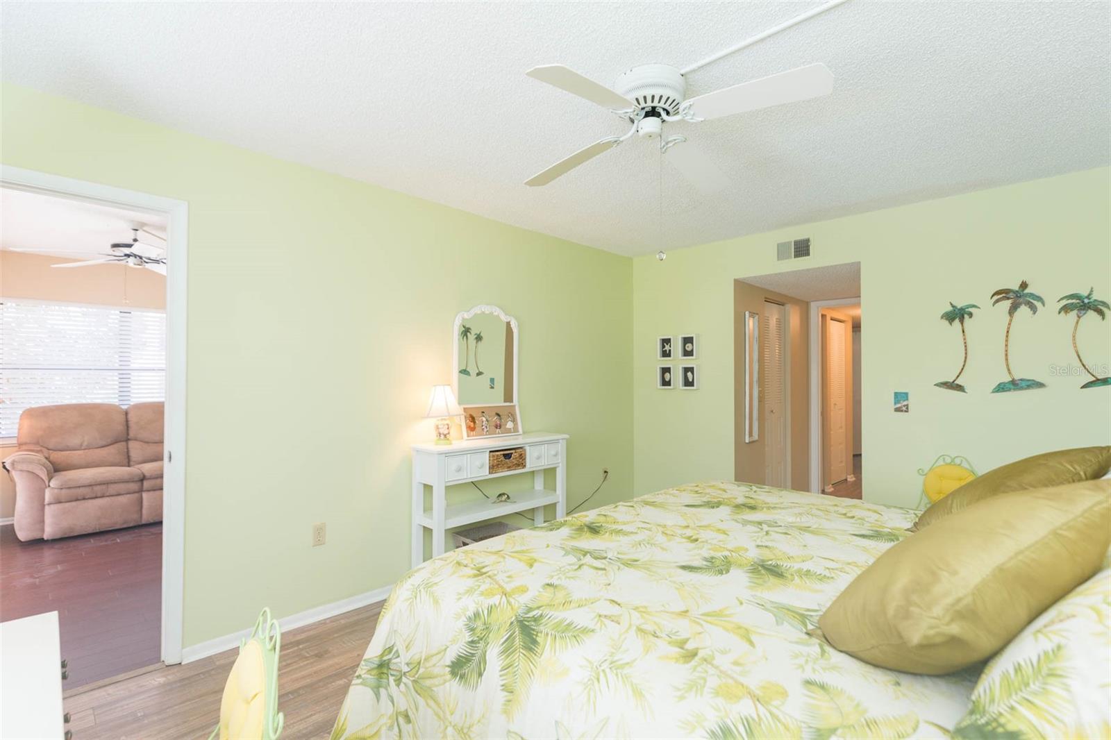 315 30 AVE W #B201, BRADENTON, FL, 34205