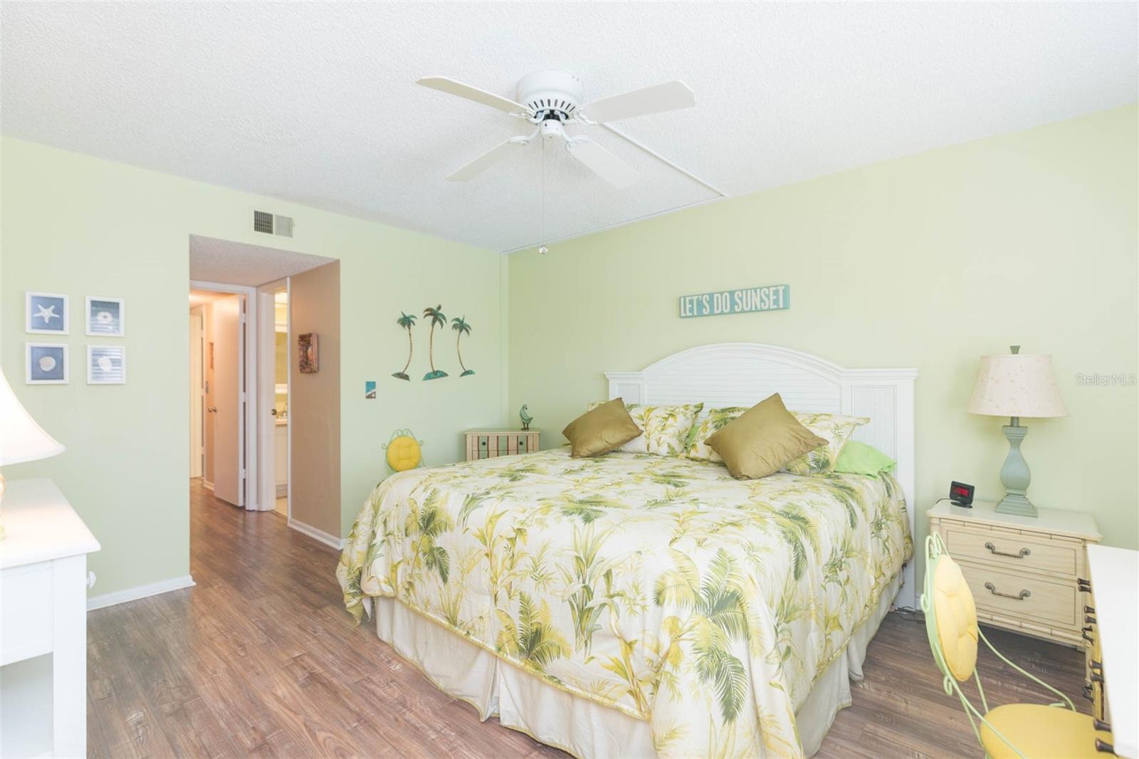315 30 AVE W #B201, BRADENTON, FL, 34205