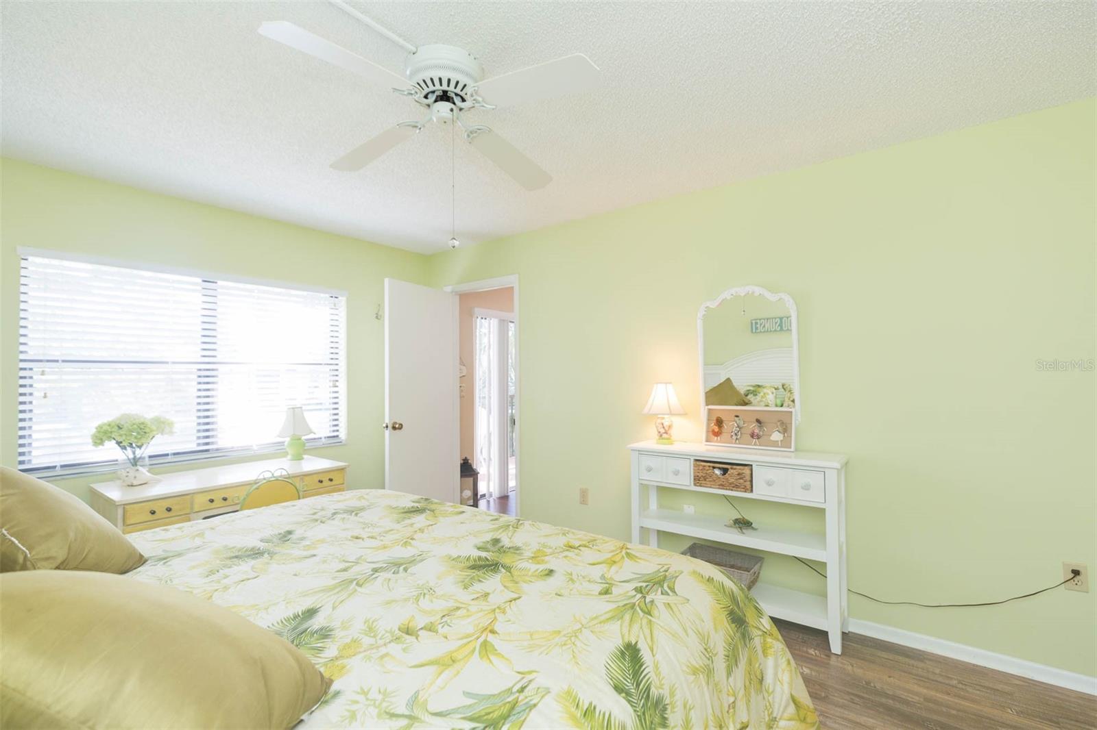 315 30 AVE W #B201, BRADENTON, FL, 34205