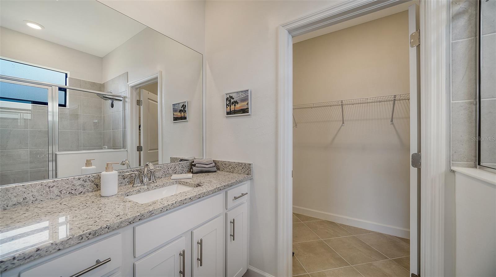 15721 SUNNY DAY DR, BRADENTON, FL, 34211