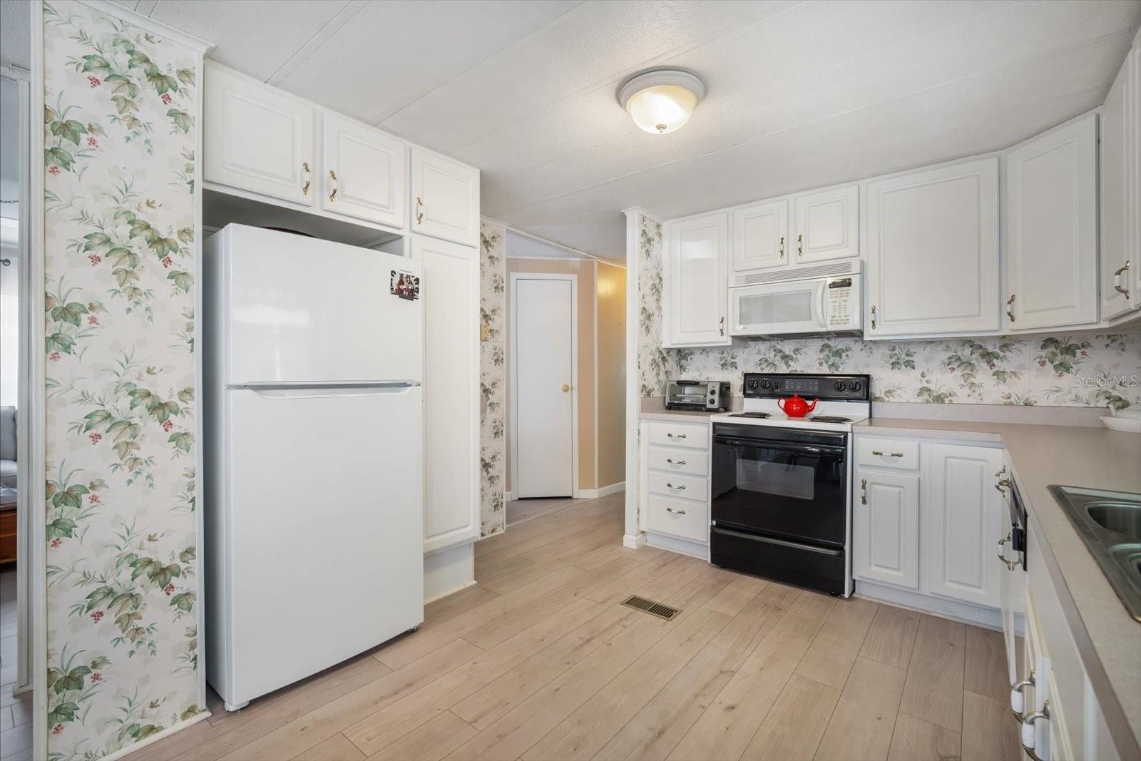2107 PALMA SOLA BLVD #38, BRADENTON, FL, 34209