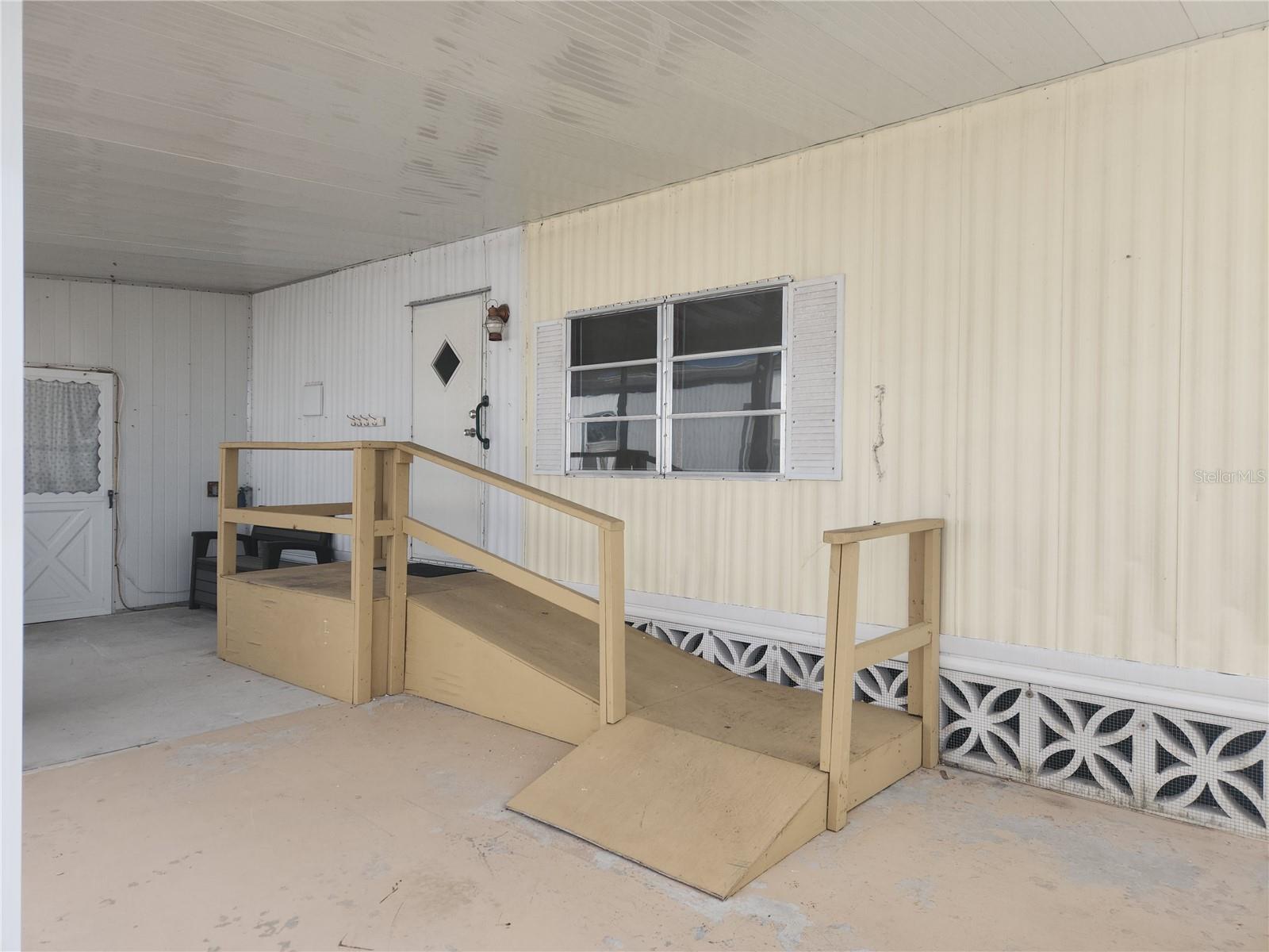 5524 HOLIDAY PARK BLVD, NORTH PORT, FL, 34287