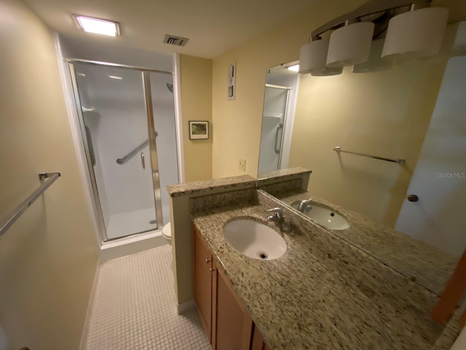 601 N MCDONALD ST #208, MOUNT DORA, FL, 32757