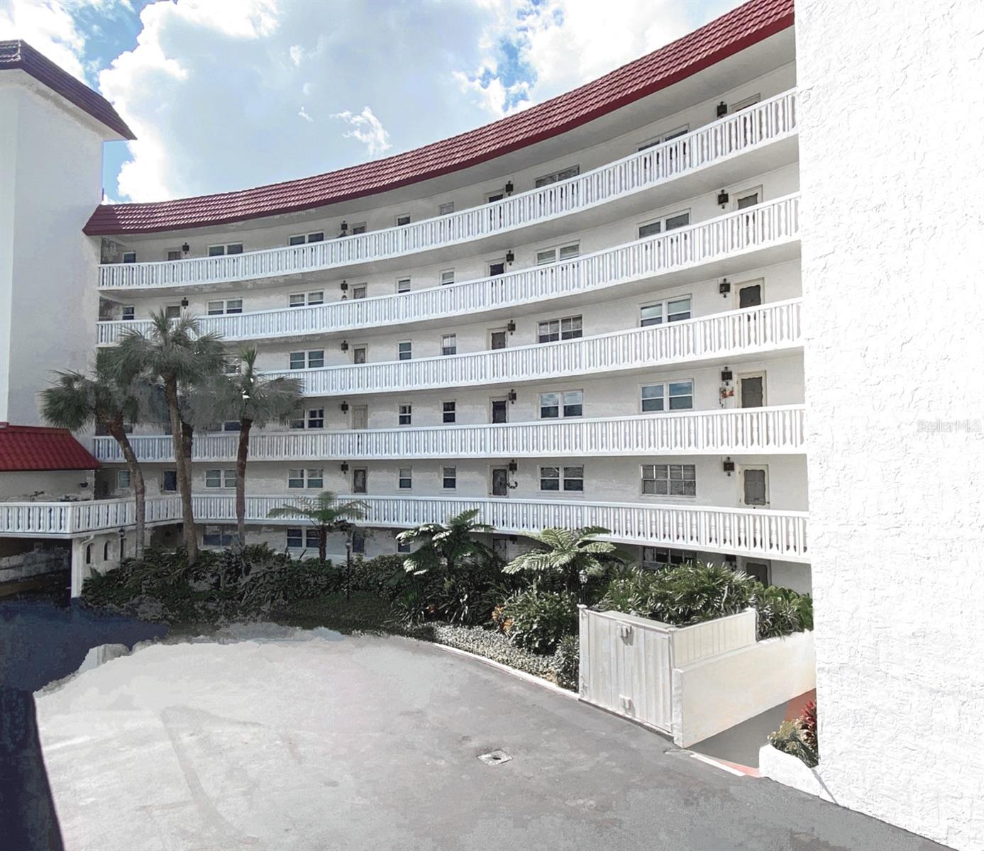 601 N MCDONALD ST #208, MOUNT DORA, FL, 32757