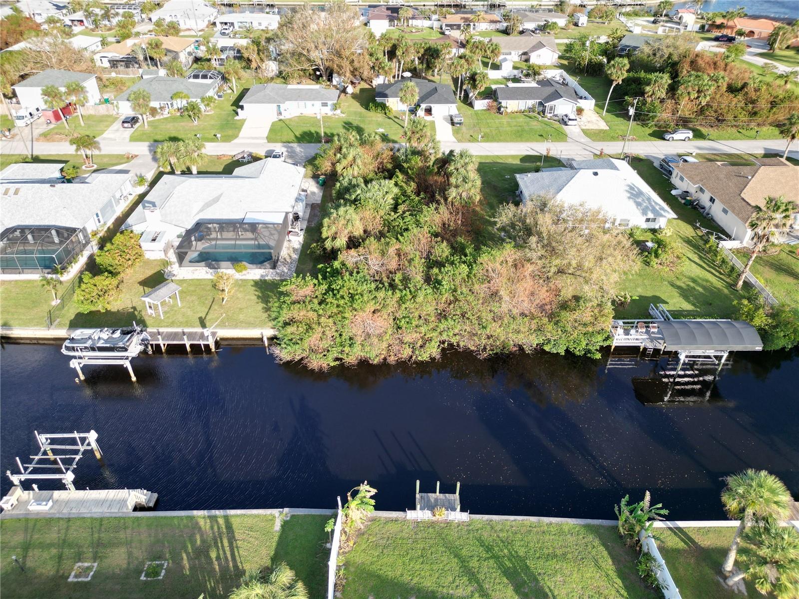 4194 YUCATAN CIR, PORT CHARLOTTE, FL, 33948