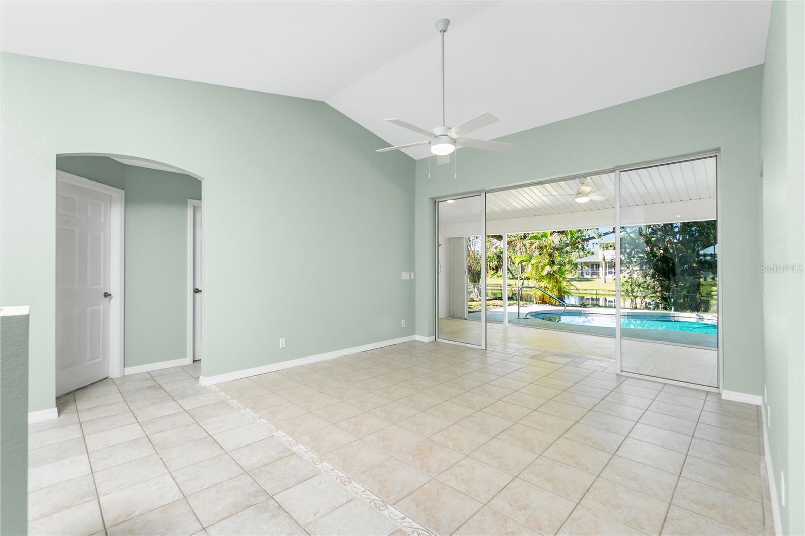 217 ROTONDA CIR, ROTONDA WEST, FL, 33947