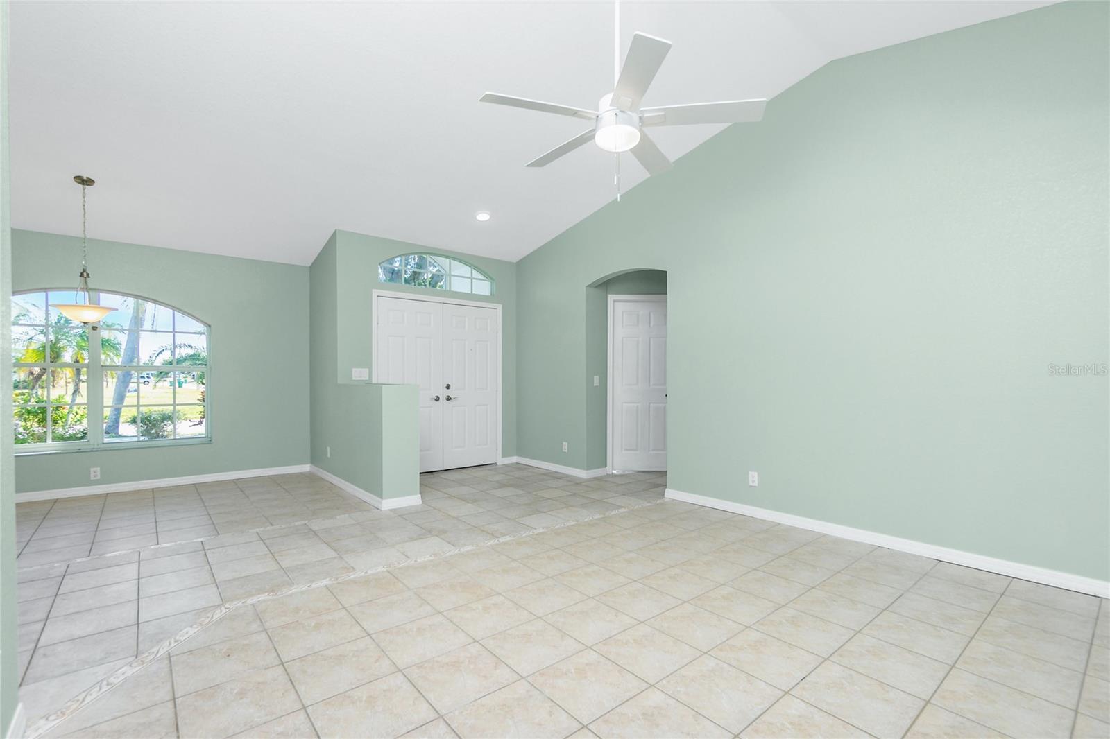 217 ROTONDA CIR, ROTONDA WEST, FL, 33947
