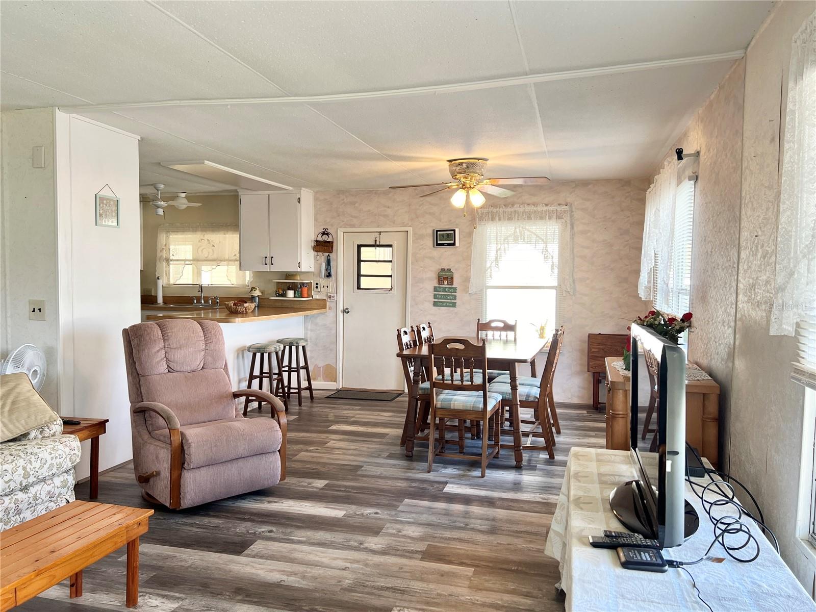 3331 DAWNS DELL, ZEPHYRHILLS, FL, 33541