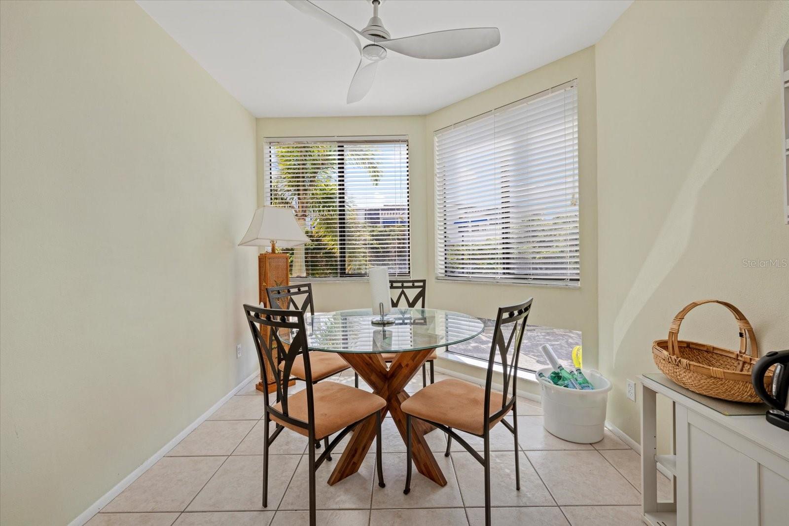 2012 HARBOURSIDE DR #2102, LONGBOAT KEY, FL, 34228