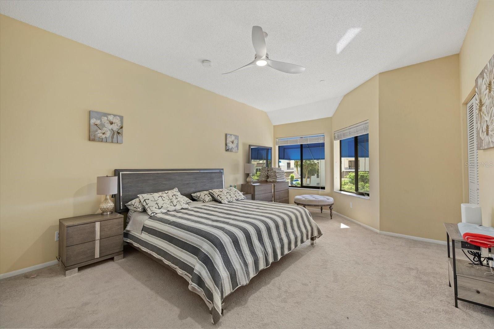 2012 HARBOURSIDE DR #2102, LONGBOAT KEY, FL, 34228