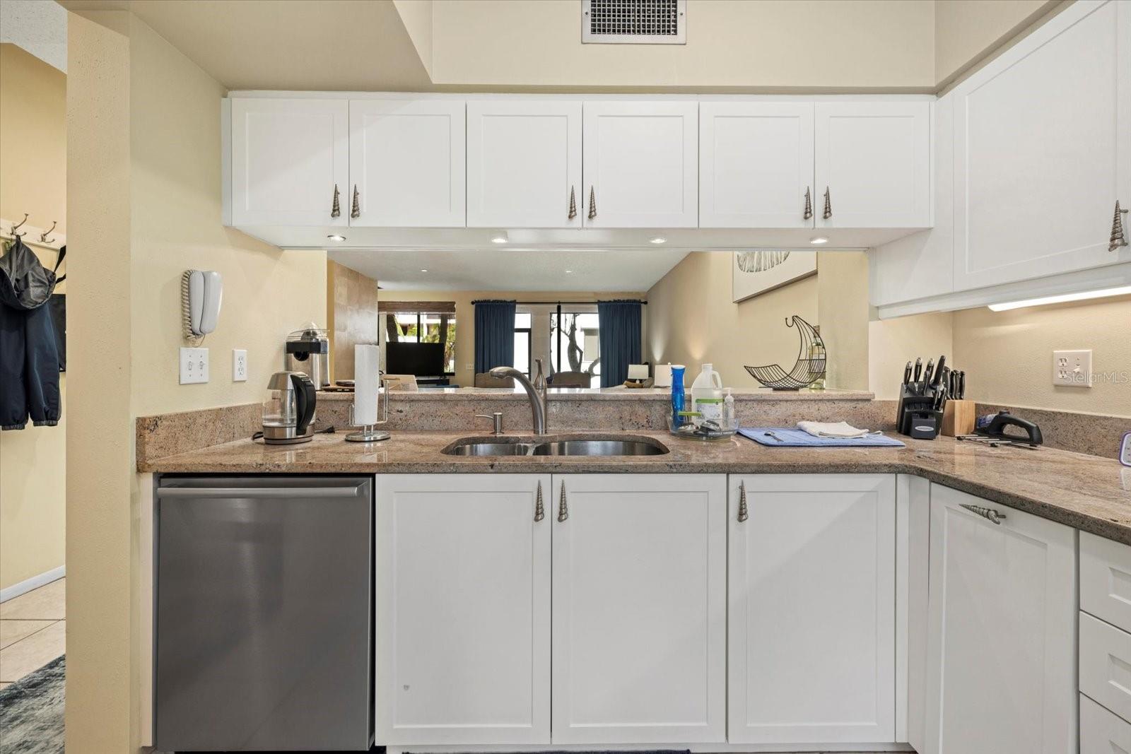 2012 HARBOURSIDE DR #2102, LONGBOAT KEY, FL, 34228