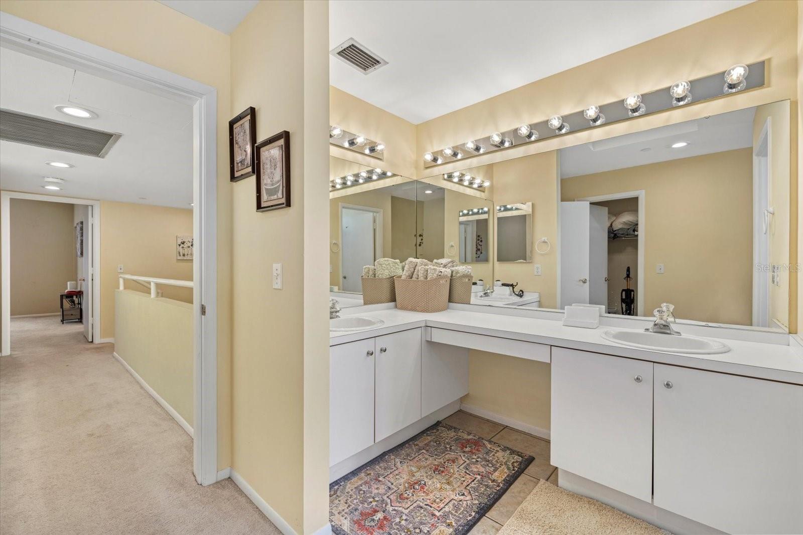 2012 HARBOURSIDE DR #2102, LONGBOAT KEY, FL, 34228