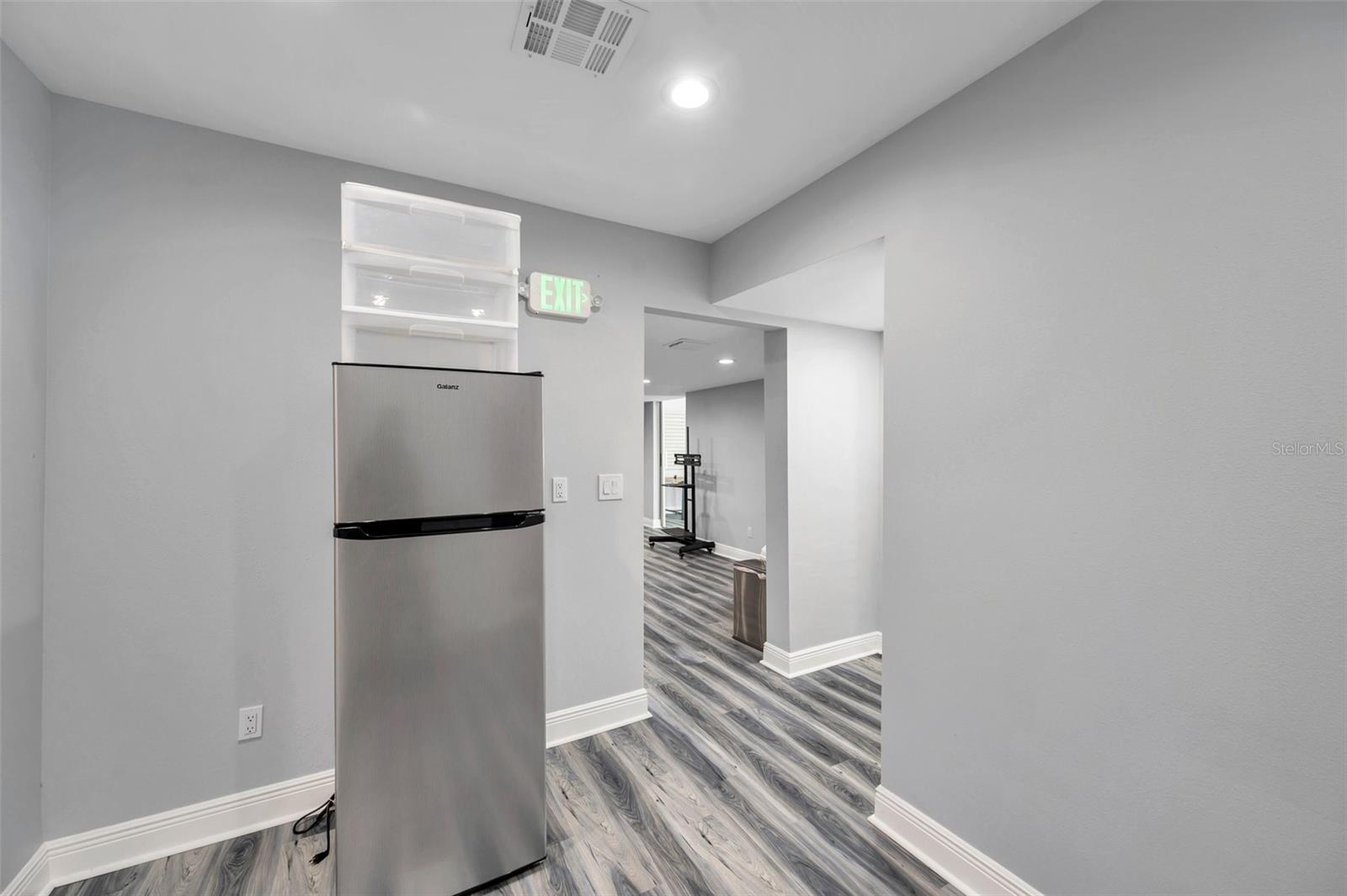 7949 ULMERTON RD, LARGO, FL, 33771