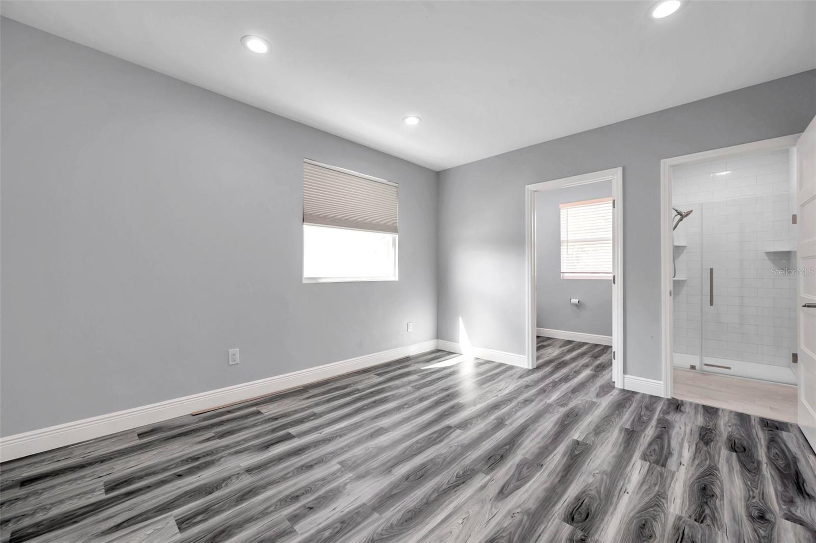 7949 ULMERTON RD, LARGO, FL, 33771