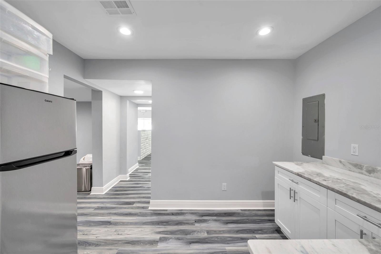 7949 ULMERTON RD, LARGO, FL, 33771