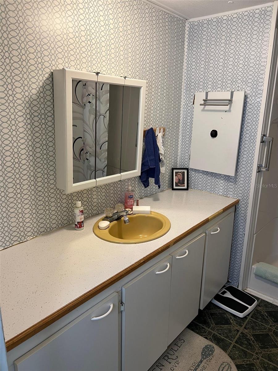 TB8317258 Property Photo