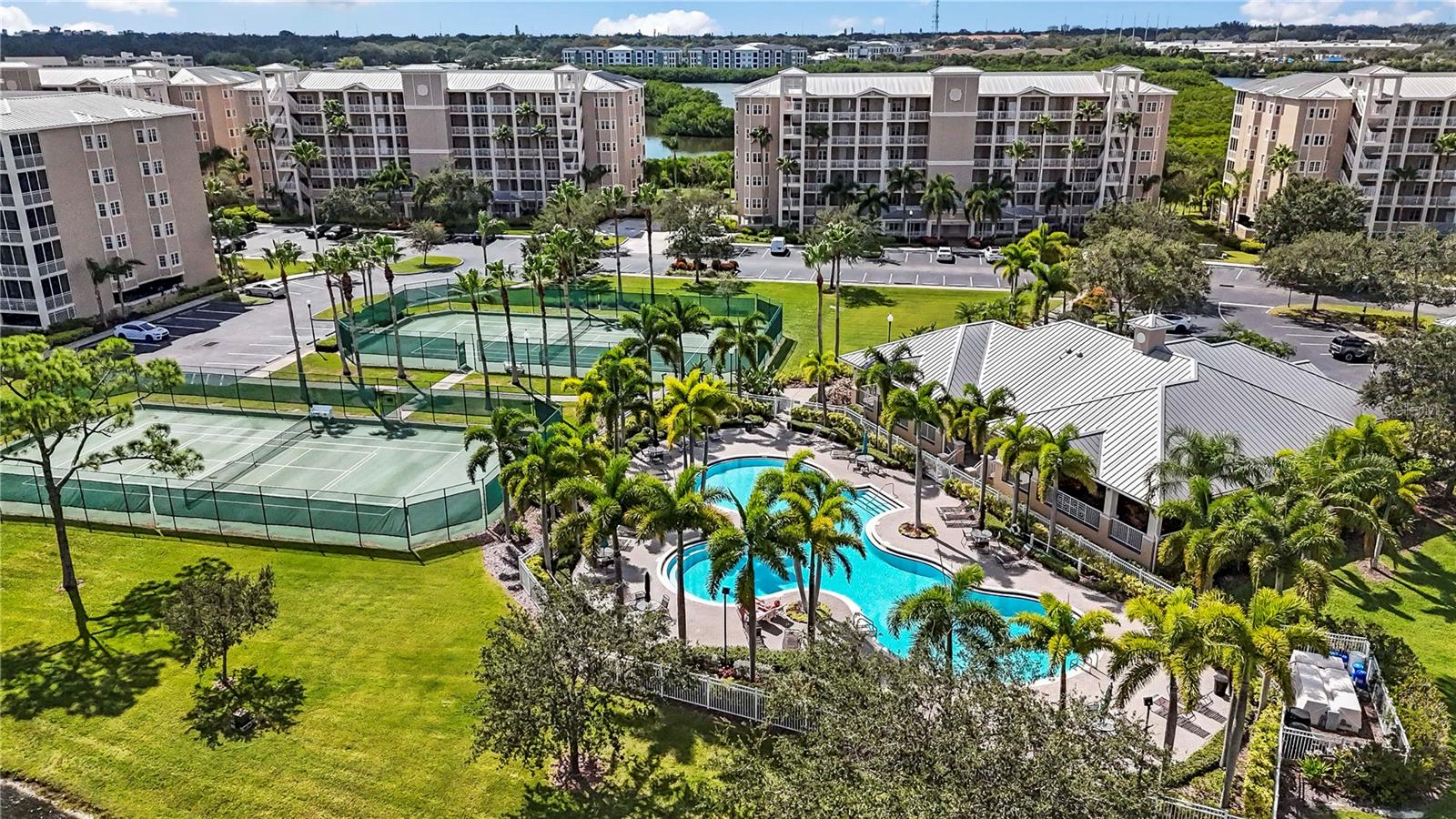 7070 KEY HAVEN RD #305, SEMINOLE, FL, 33777