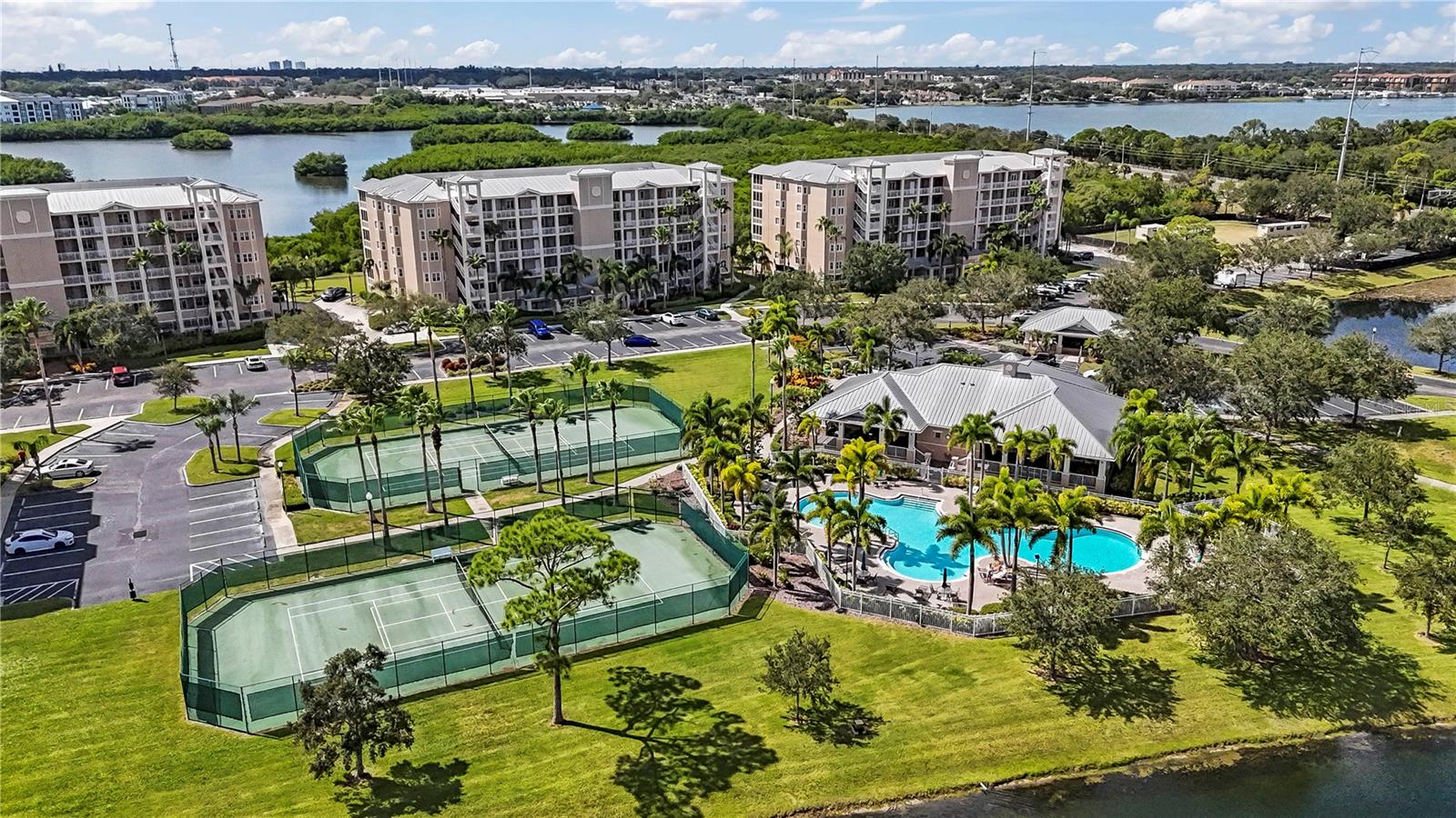7070 KEY HAVEN RD #305, SEMINOLE, FL, 33777