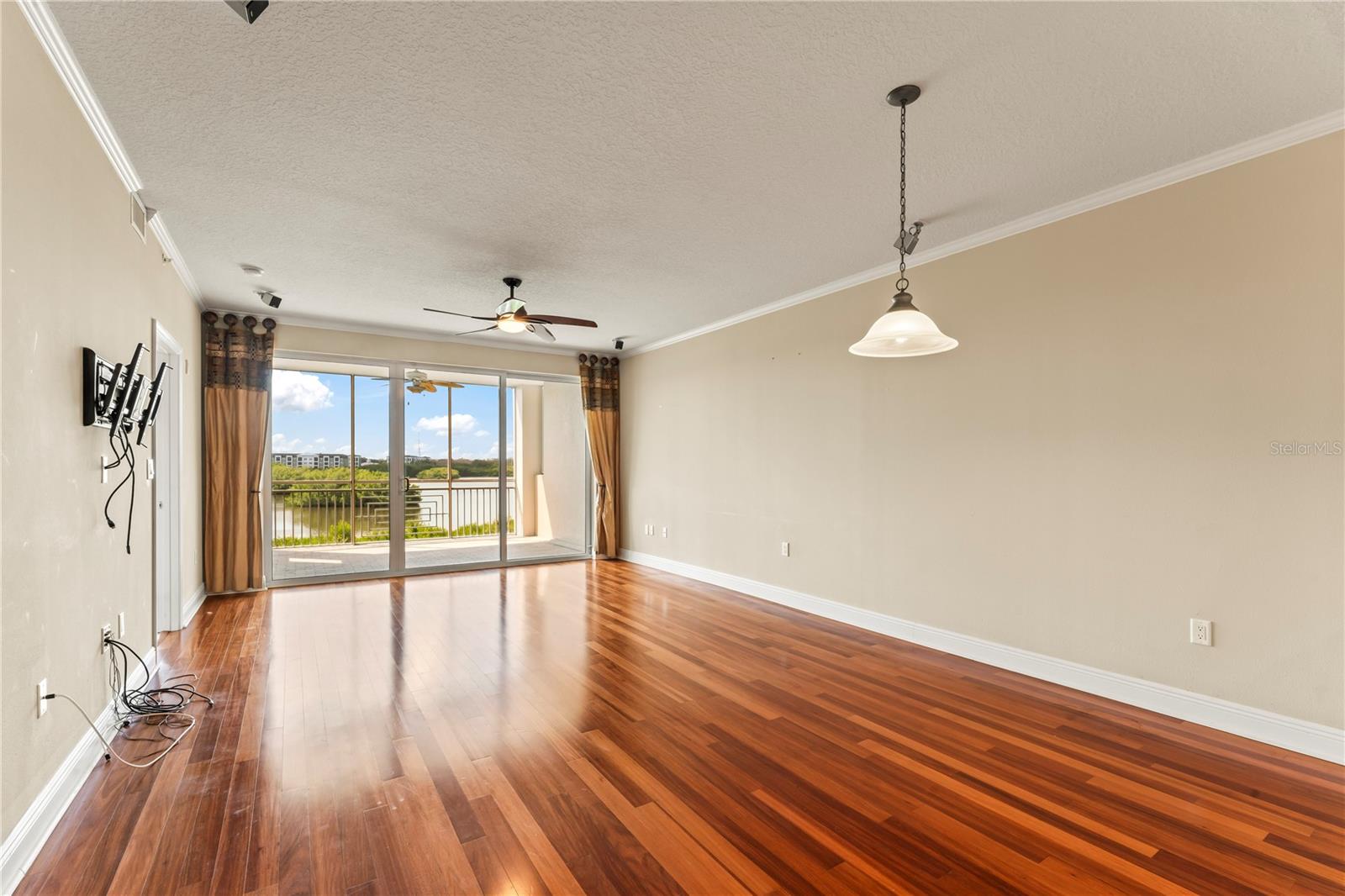 7070 KEY HAVEN RD #305, SEMINOLE, FL, 33777