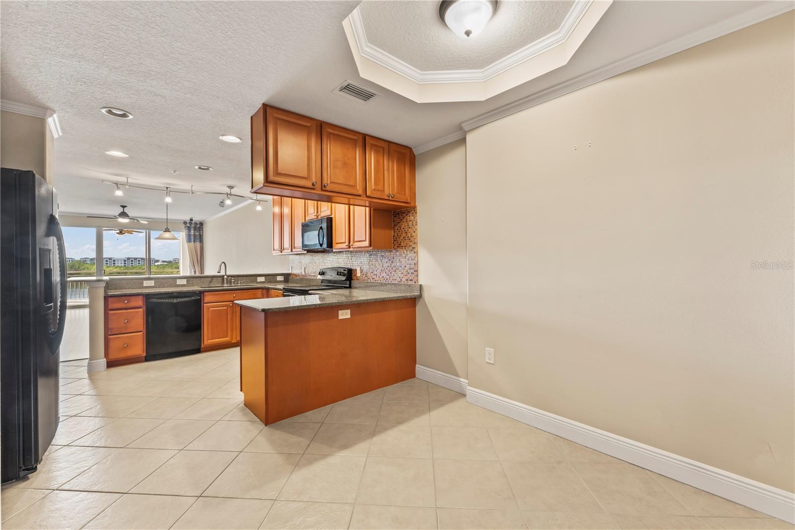 7070 KEY HAVEN RD #305, SEMINOLE, FL, 33777
