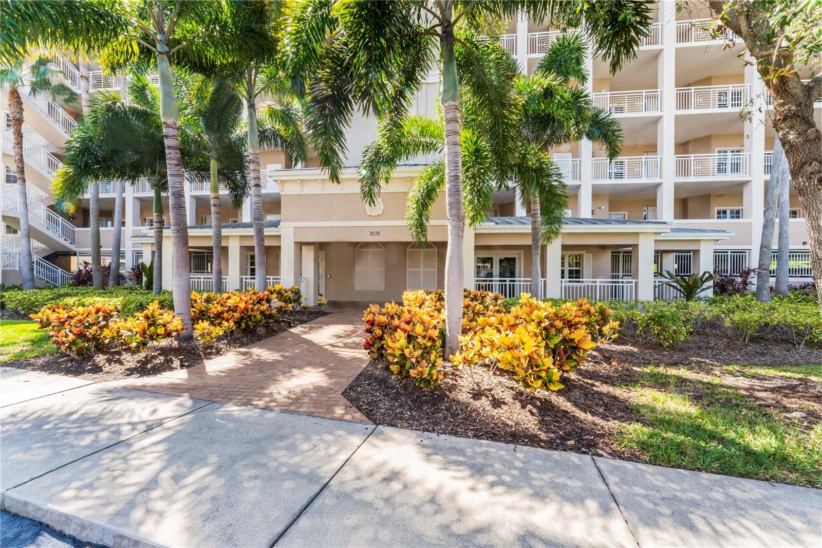 7070 KEY HAVEN RD #305, SEMINOLE, FL, 33777