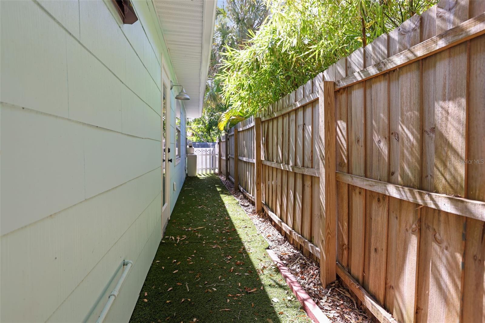 1822 N WASHINGTON AVE, CLEARWATER, FL, 33755